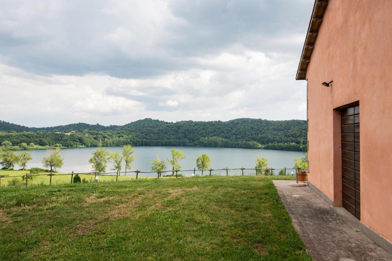 Agriturismo Lago Di Mezzano Valentano Exterior photo