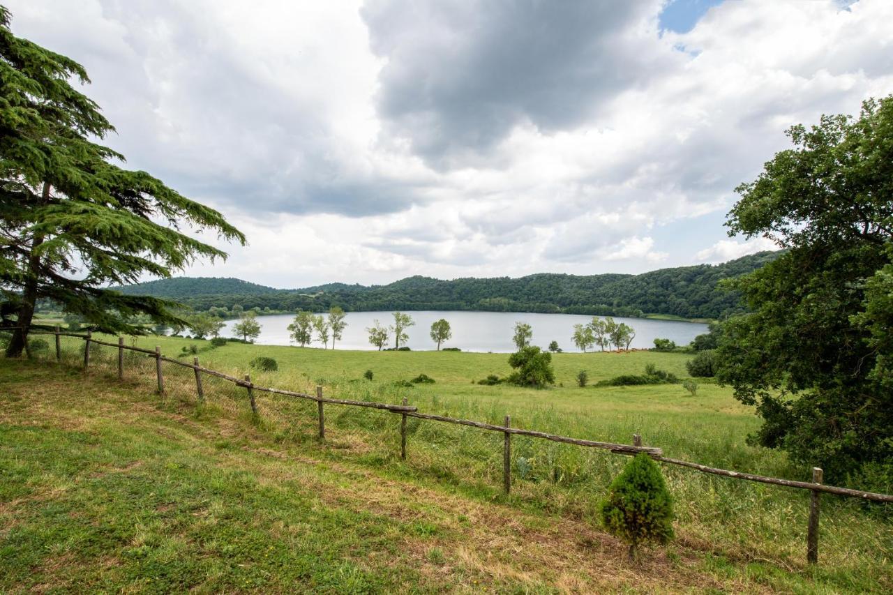 Agriturismo Lago Di Mezzano Valentano Exterior photo