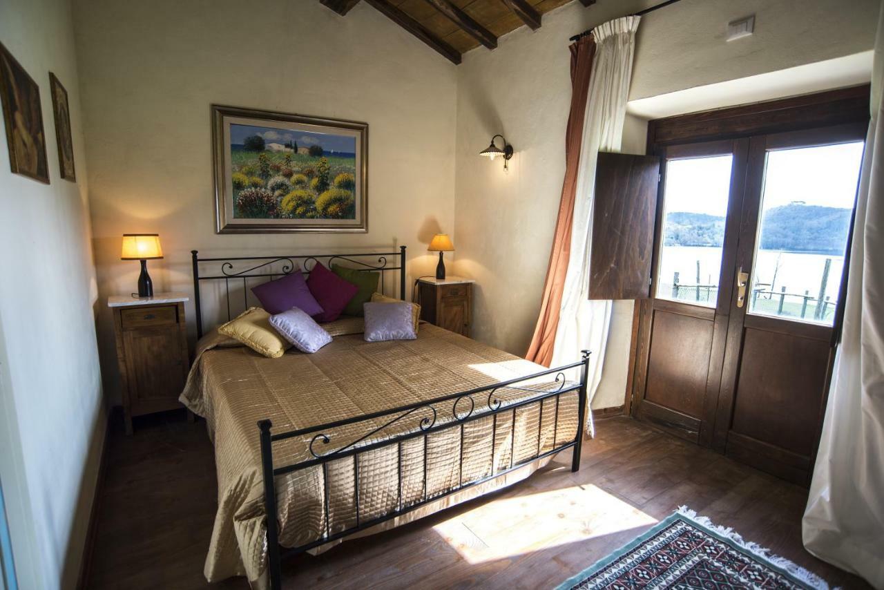 Agriturismo Lago Di Mezzano Valentano Exterior photo
